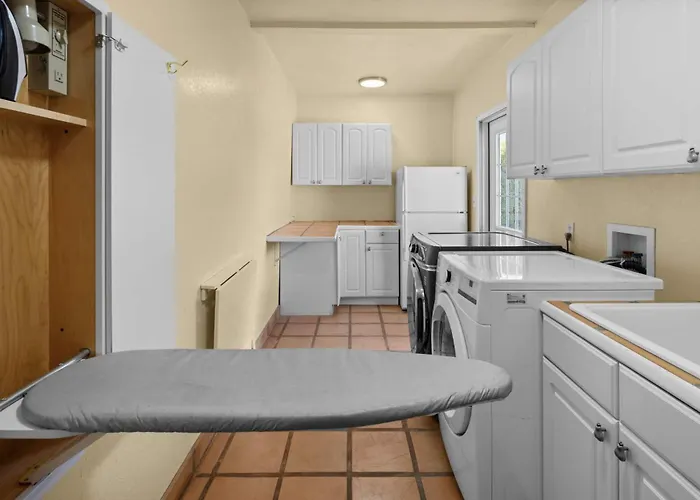 Royal Modern -stylish With Casita And Grille Phoenix