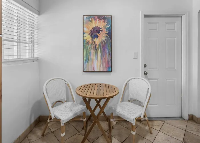 Royal Modern -stylish With Casita And Grille Phoenix