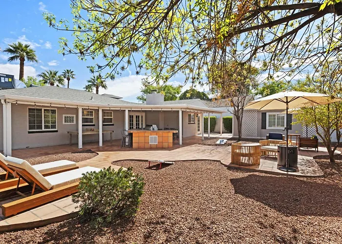 Royal Modern -stylish With Casita And Grille Phoenix