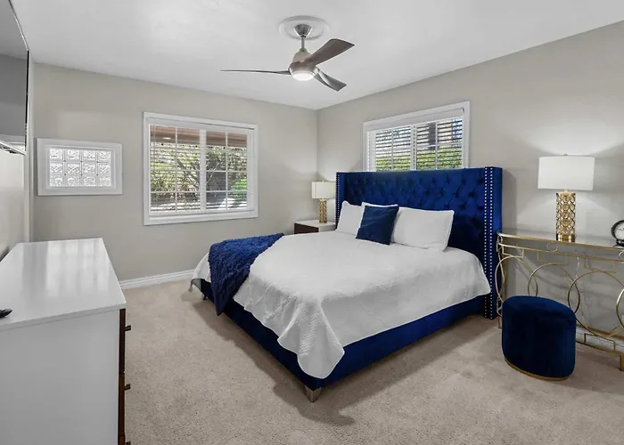 Royal Modern -stylish With Casita And Grille Phoenix