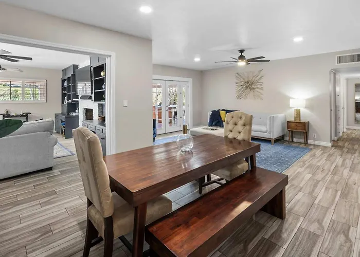 Royal Modern -stylish With Casita And Grille Phoenix